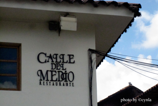 Peru Signs and Lettering | Photo by cynla